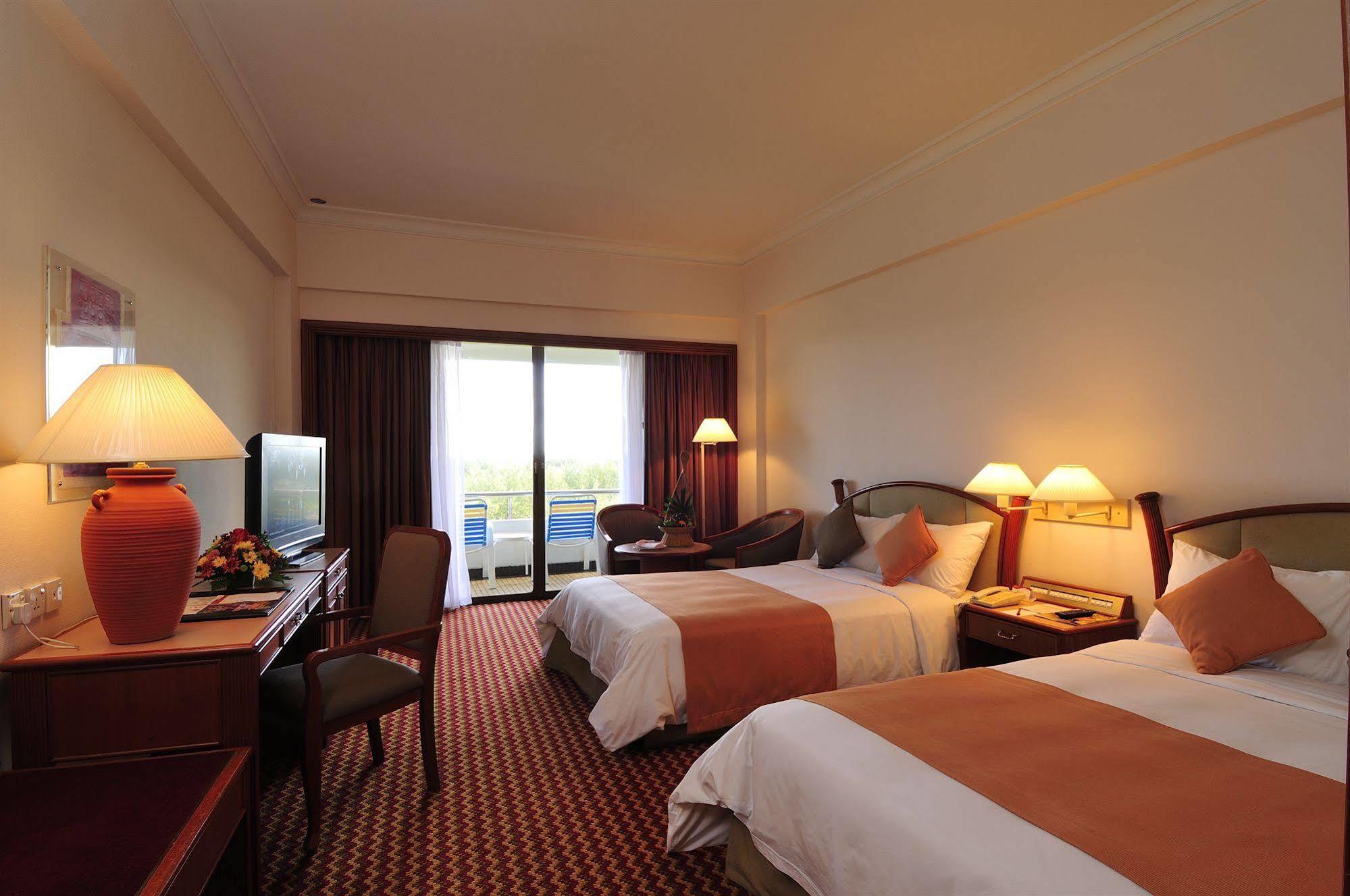 Parkcity Everly Hotel מירי מראה חיצוני תמונה